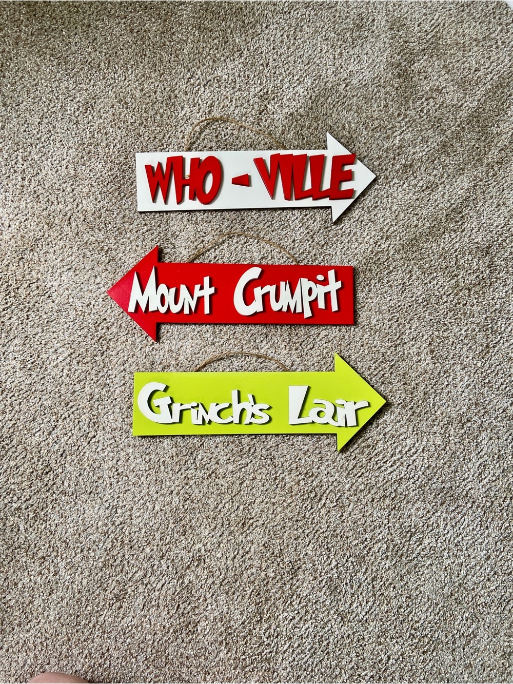 The Grinch Mount Crumpit Who-Ville Grinch's Lair Laser Cut Birch Signs Christmas - Picture 2 of 8